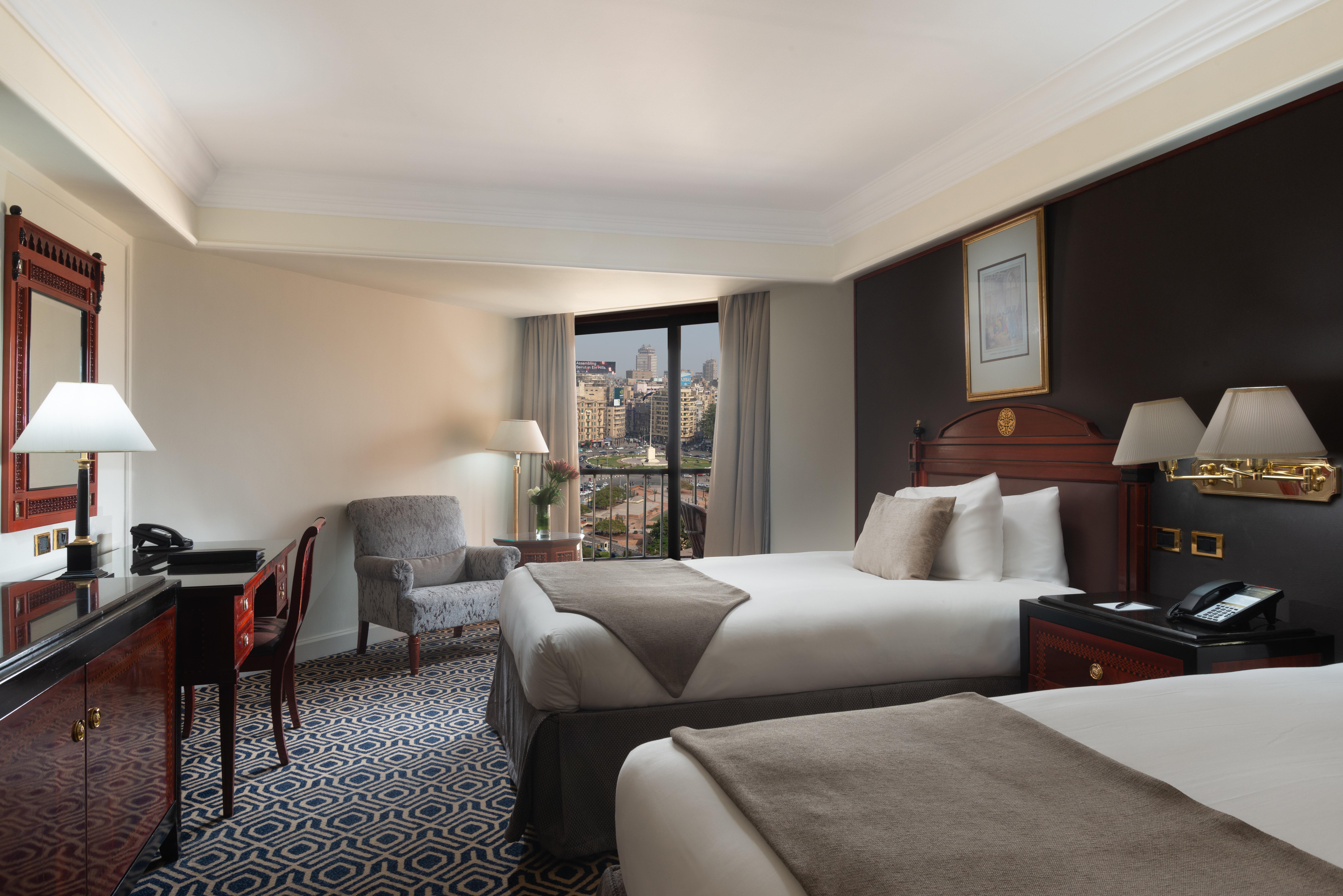 인터콘티넨탈 카이로 세미라미스 호텔 외부 사진 A guest room at the Waldorf Astoria Chicago